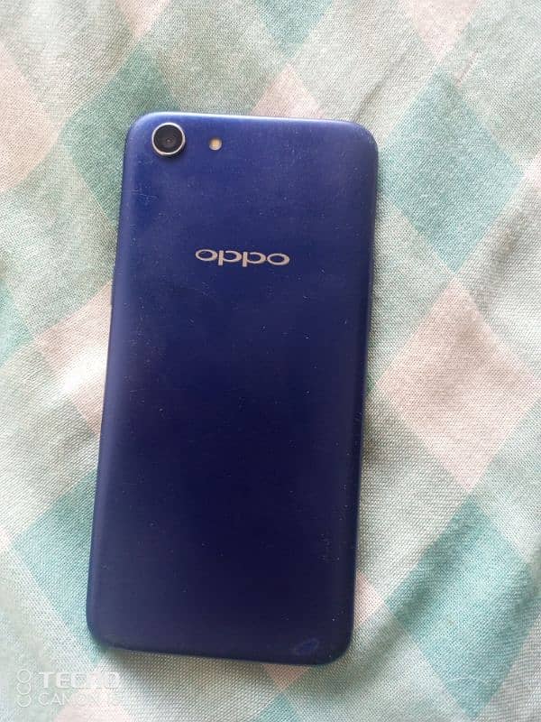 Oppo A83 2