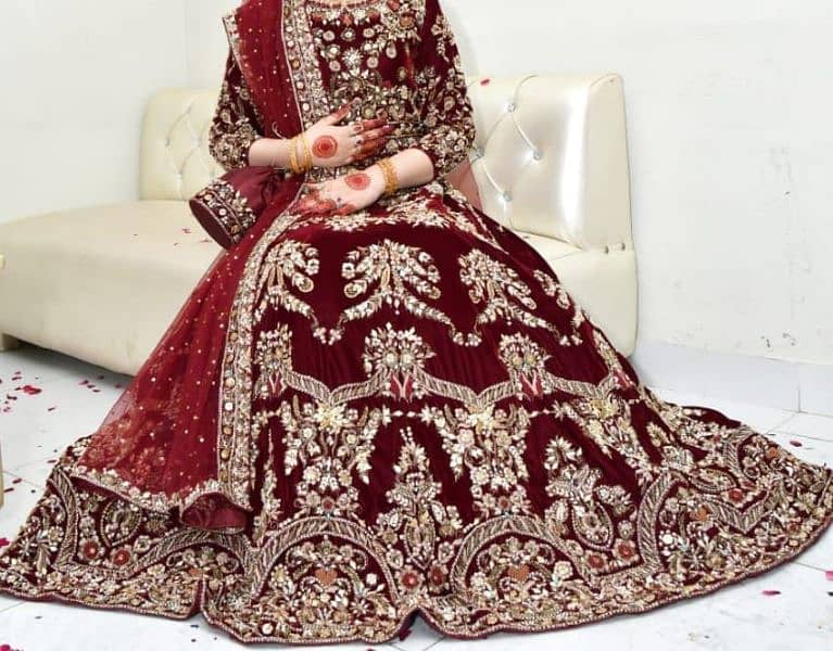 bridal dress,barat dress, wedding dress,red barat dress, barat lehenga 0