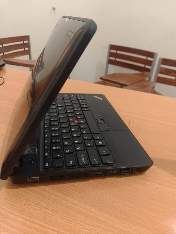 Lenovo X131e 4