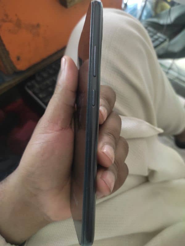 Realme c21 for urgent sale 7