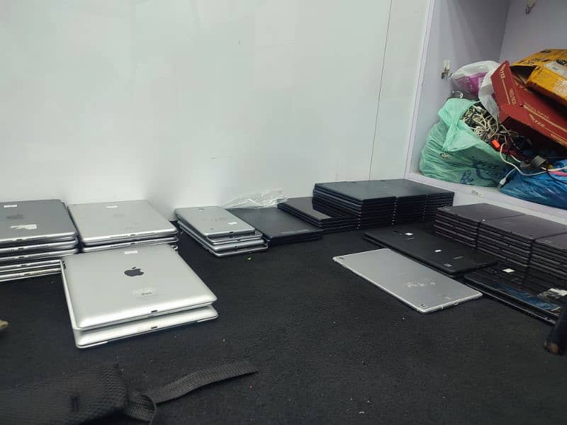 Ipads, tabs, Macbooks etc 1