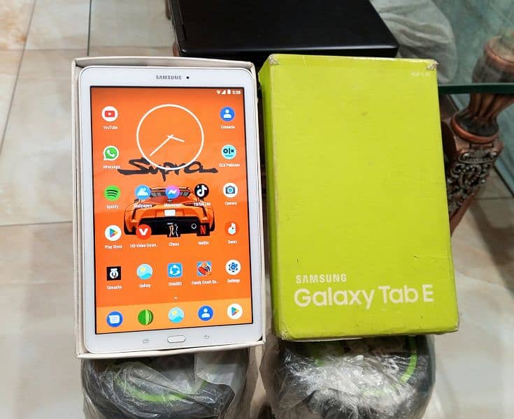 SAMSUNG GALAXY TAB E 10.1 INCHES 0