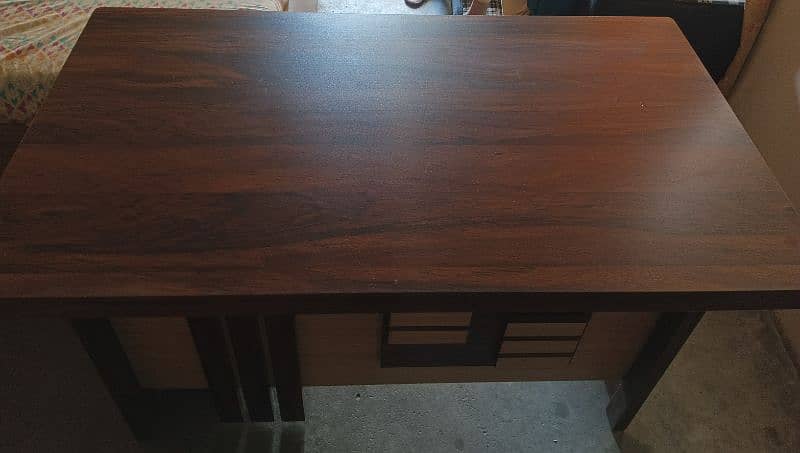 Wooden Computer Table For Sale 2