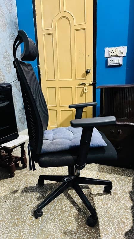 Premium Office Chair / Meeshan Comfortable Office Chair for sale 1