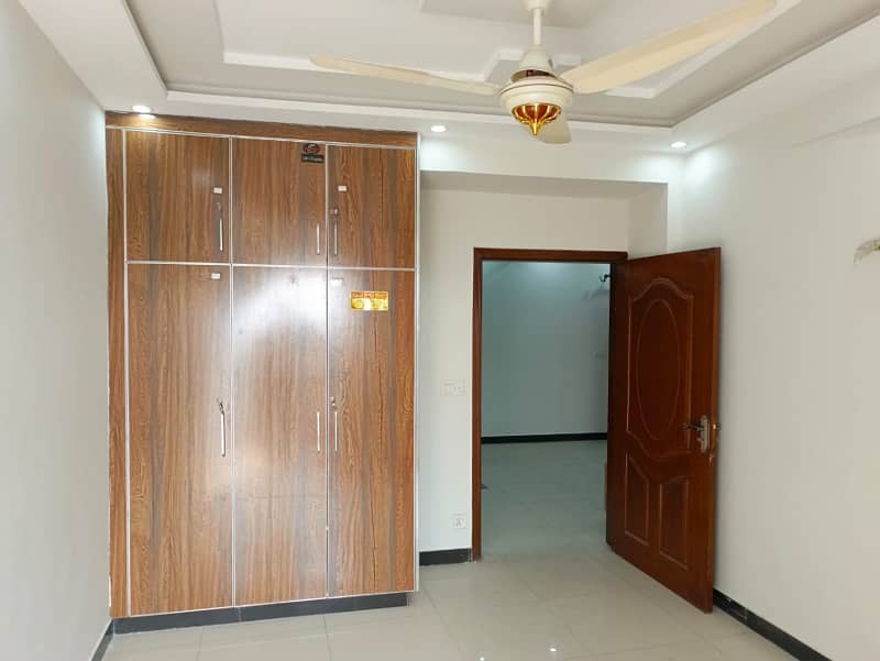 2-Bed Apartment for Sale in Bahria Town, Lahore - Luxurious Living Awaits! 3