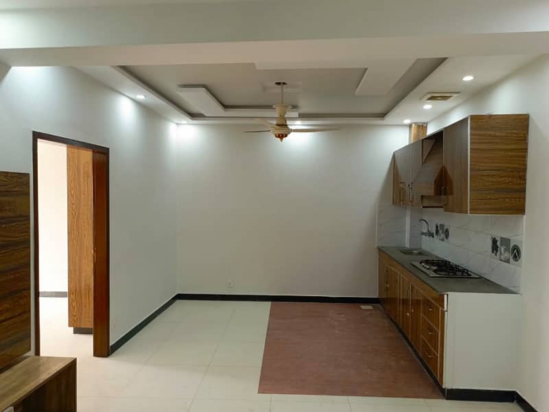 2-Bed Apartment for Sale in Bahria Town, Lahore - Luxurious Living Awaits! 14