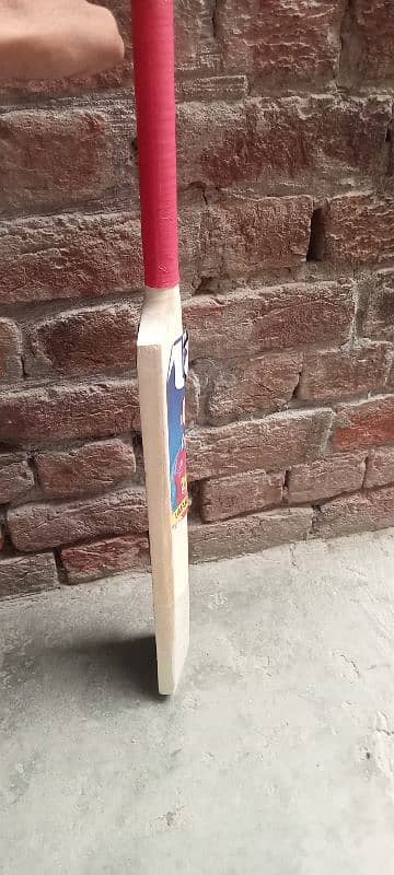 new baby bat ha Sath Main wicket b ha untouch 0322-1739234 Urgent sale 2