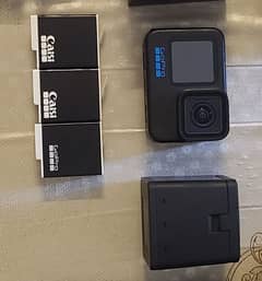 GoPro Hero 10 Black with 3 batteries 10/10 condition