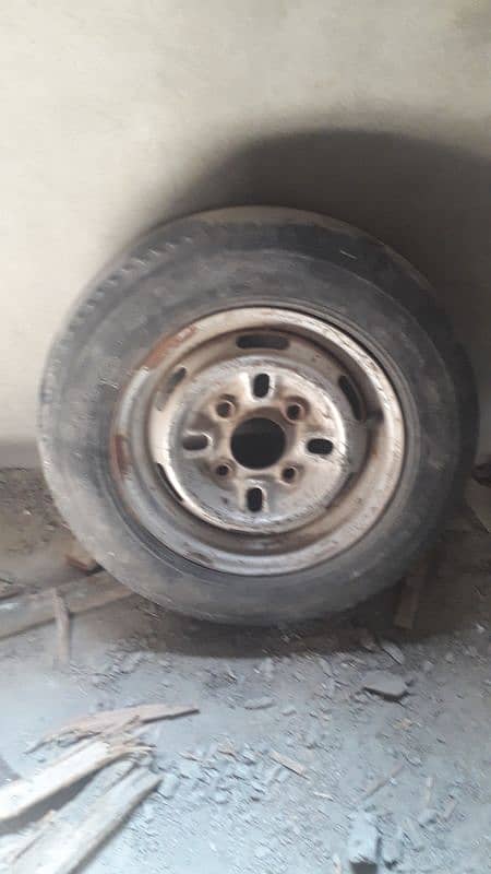 spare wheel of high roof 4