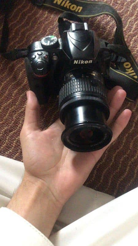 Nikon D3400 10/10 with lens 3