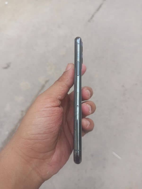 iphone 11 pro pta 64gb 1