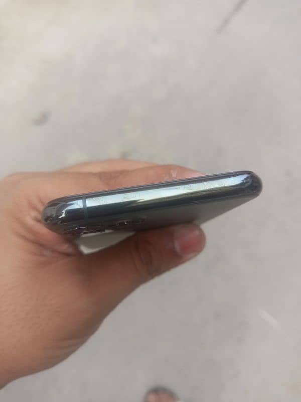 iphone 11 pro pta 64gb 4