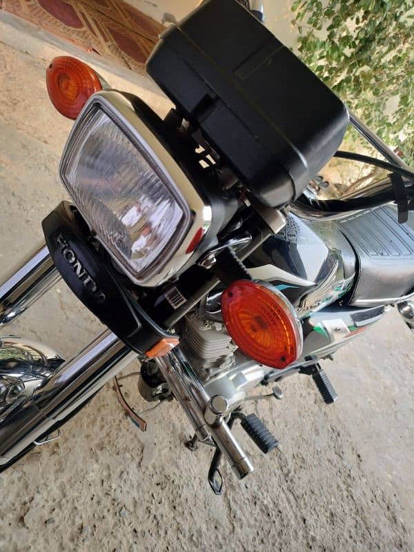 Honda 125 2022 model neat and clean condition 4