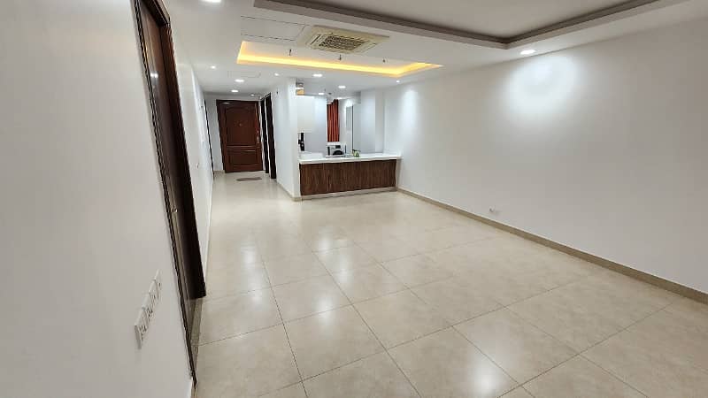 Brand New Sami Furnished High-Rise Apartment In Gold Crest 1