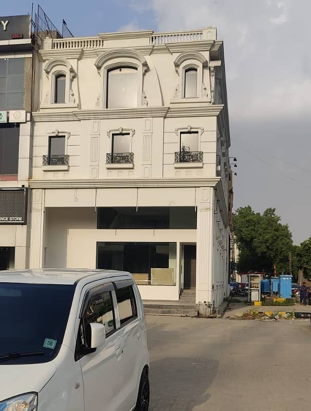 8 Marla Full Commercial Building For Rent In DHA Phase 3 Z-Block 3