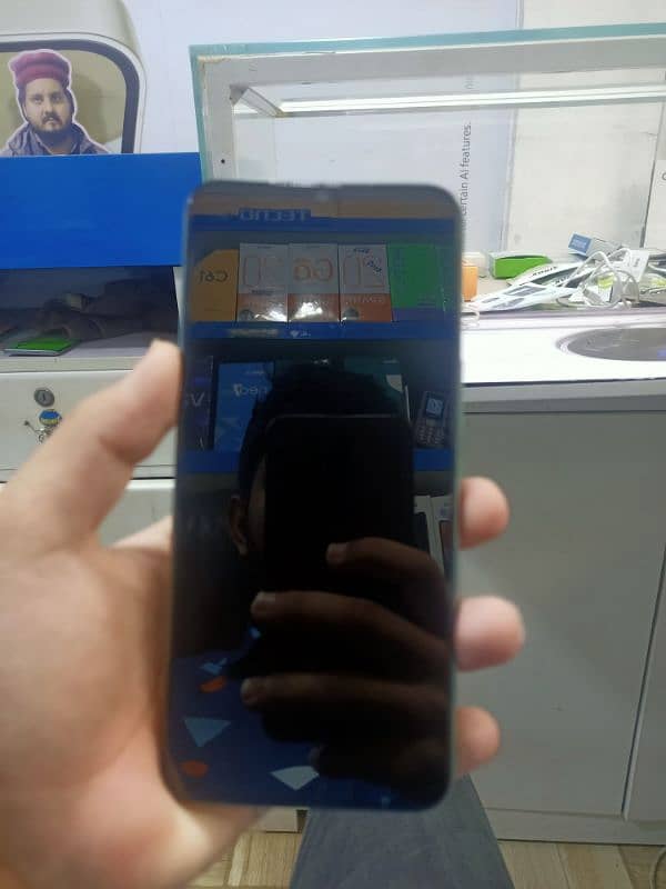 Tecno spark 7 12