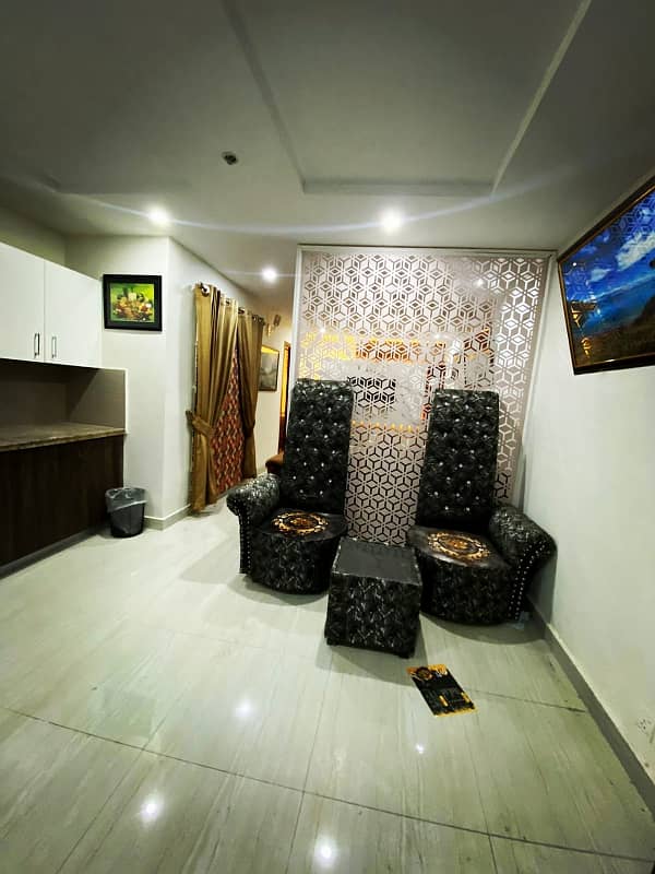 Dhoum Apertment for rent per day in gulberg Greens Islamabad 2