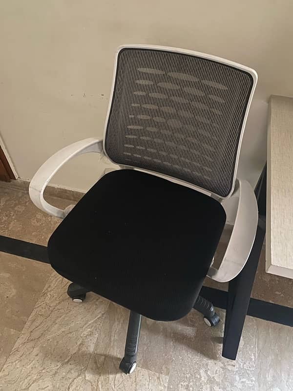 Office Chair | Neat and Clean Condition 3