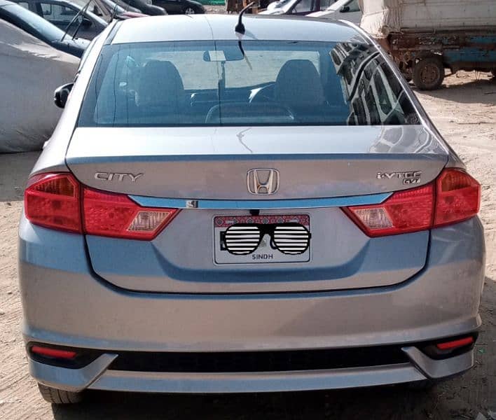 Honda City IVTEC 2024 4