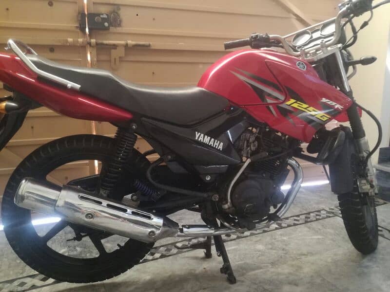 Yamaha ybr 125G 0