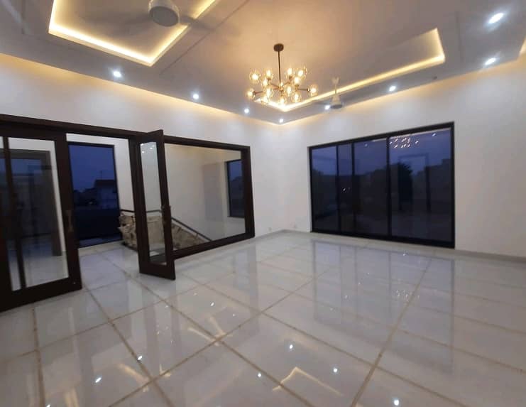 Prime Location 1 Kanal House Situated In DHA Phase 6 - Block F For Rent 0