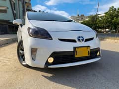 Toyota Prius 2013 S LED 1.8 EDITION