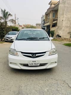 Honda City IDSI 2006 Neat and Clean