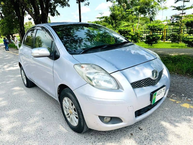 Toyota Vitz 2009 3