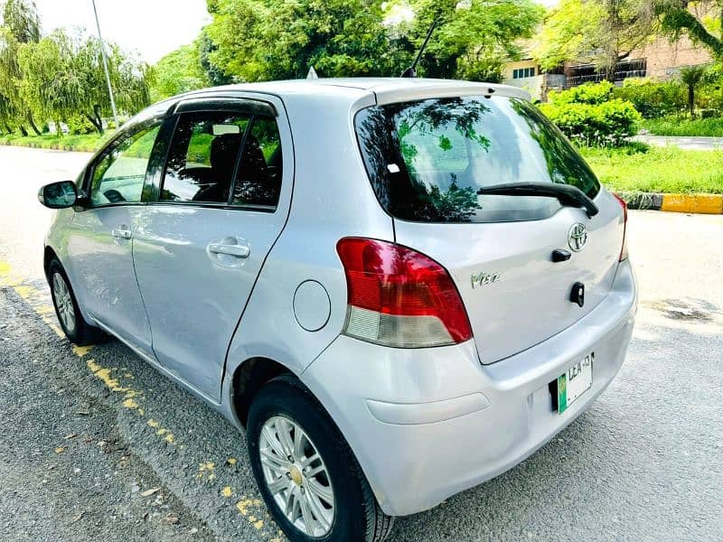 Toyota Vitz 2009 4