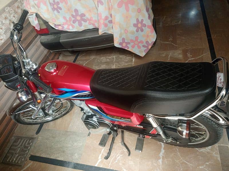 Honda 125 23/24 in mint condition. . 0323 6971136 2