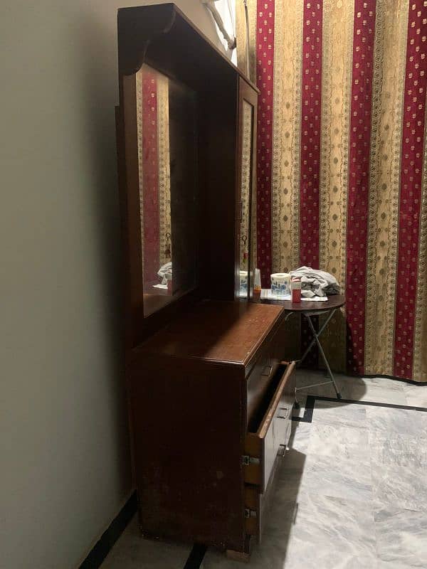 dressing table for sell 3