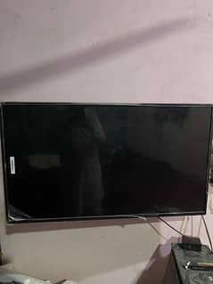 LED 43 inch like new condition