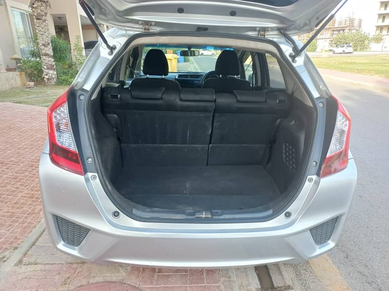 Honda Fit 2015 Hybrid 10