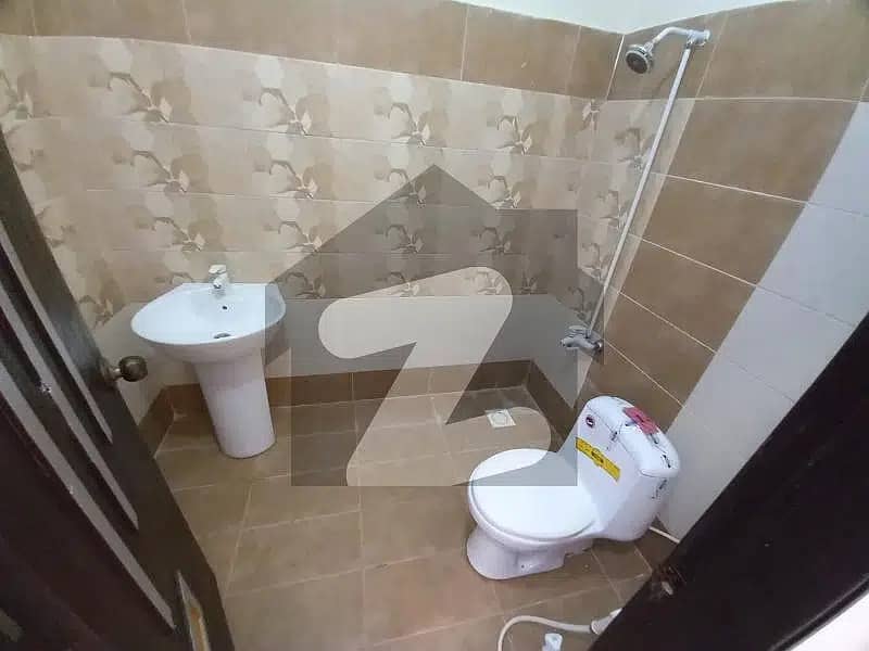 3rd floor flat for sale 0