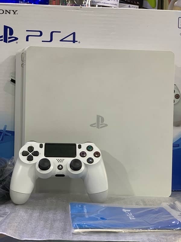 ps4 slim 500gb 1 month used only 1