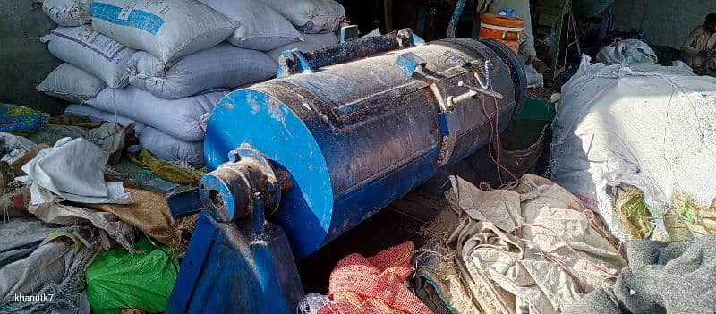 Feed Mixer Machine / Feed pellets crasher machine / wanda machine 13