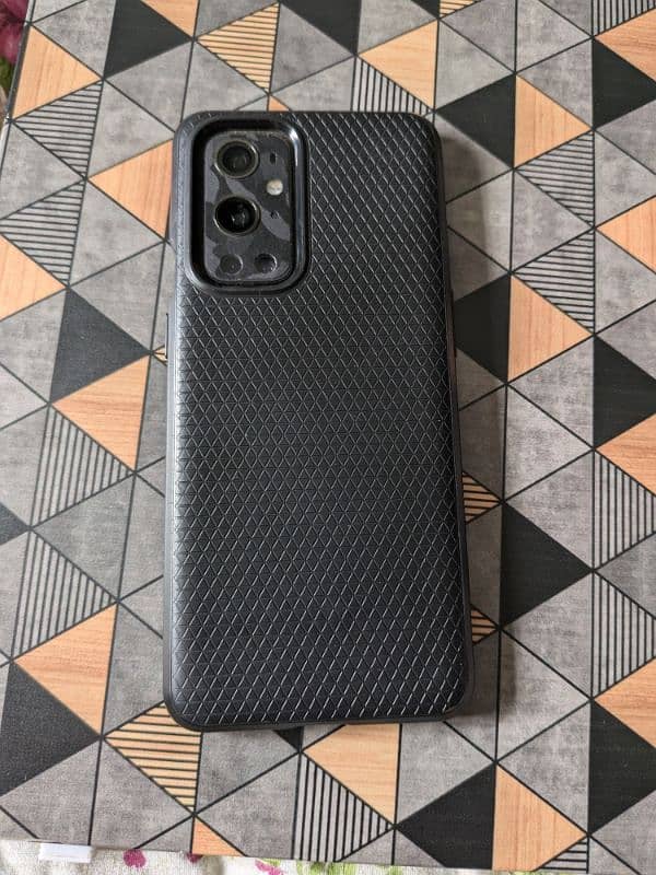 OnePlus 9 Pro EU Version 10/10 Condition with Spigen Original Cover 1