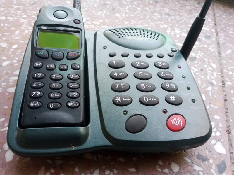 Old Wireless Telephone for Sale 3