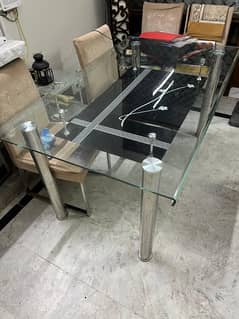 6 seater Dining Table for sale