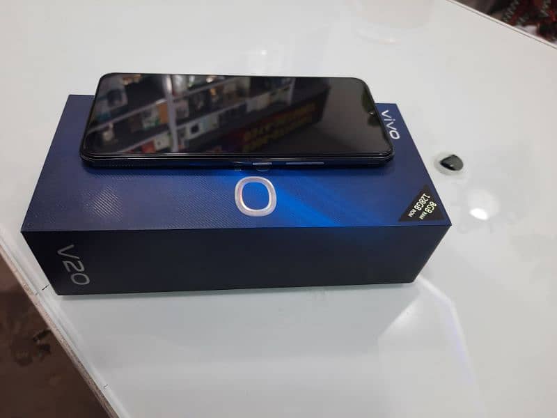 Vivo V20 4