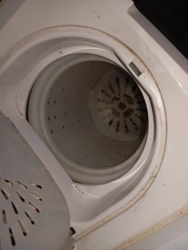 Dawlance semi automatic machine 10/8 perfect washer original Dawlance 3