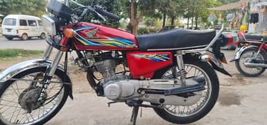 Honda 125 red colour 2018 model