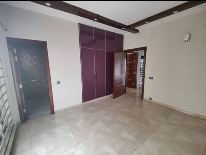 10 MARLA UPPER PORTION FOR RENT IN PARAGON CITY LAHORE 5