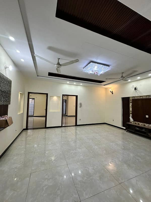 10 Marla Luxury Like Brand new house For Rent In Overseas A Block Sector E Bahria Town Lahore 2