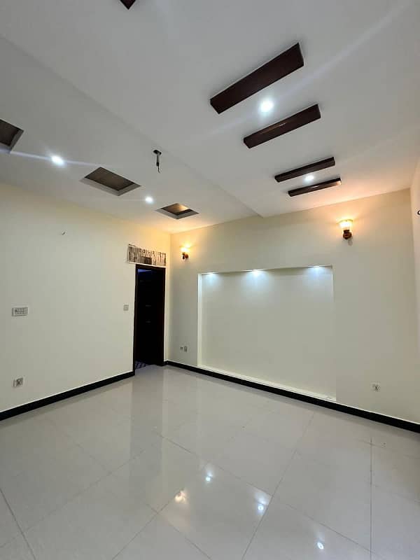 10 Marla Luxury Like Brand new house For Rent In Overseas A Block Sector E Bahria Town Lahore 7