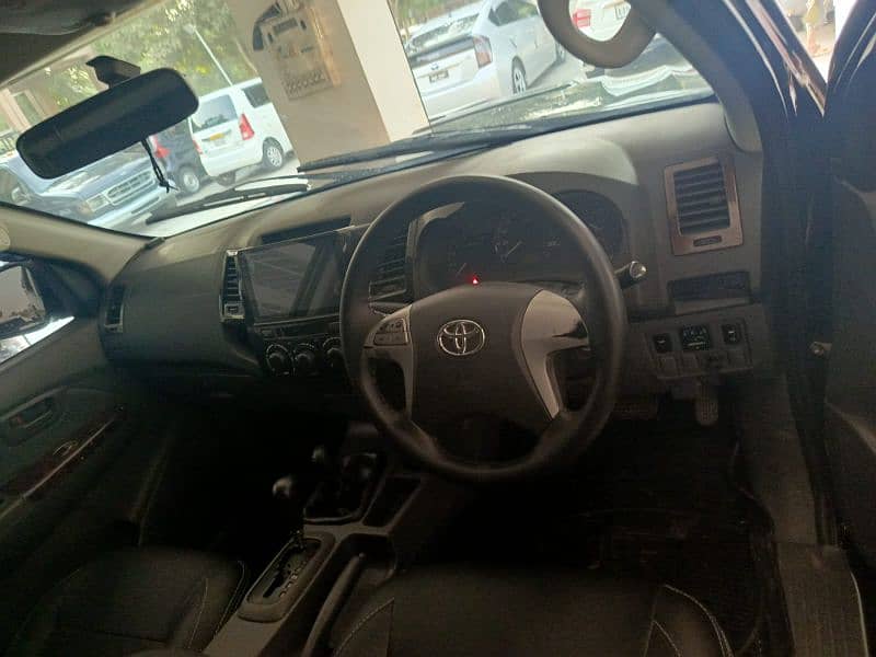 toyota vigo convert genuine rocco 3