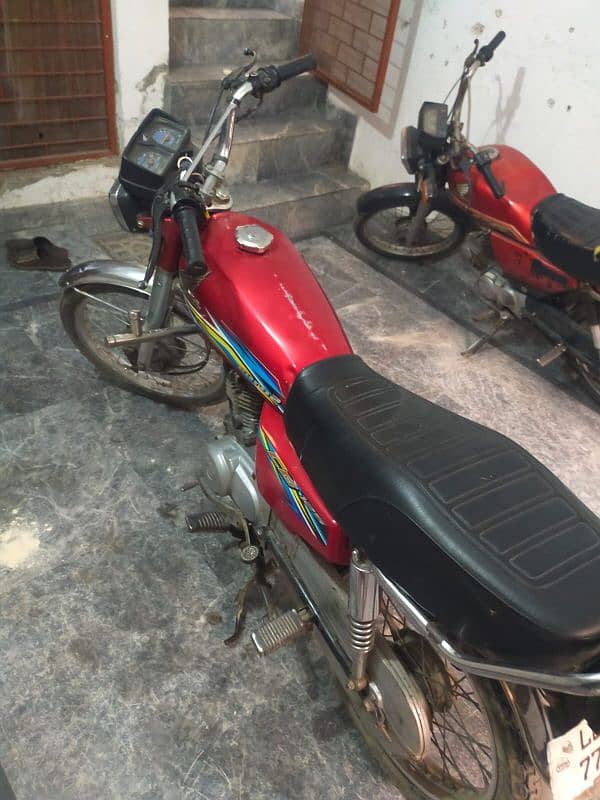 Honda 125 available for sale. 1