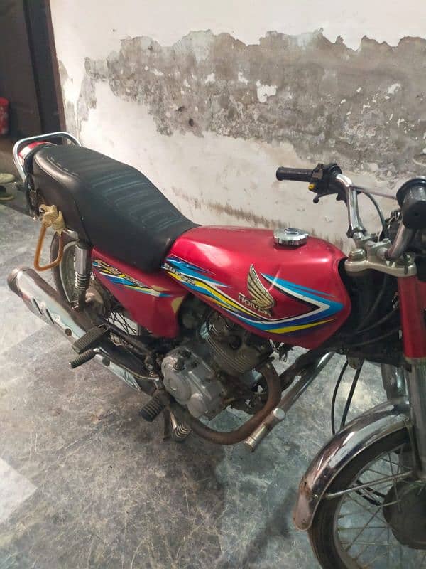 Honda 125 available for sale. 2