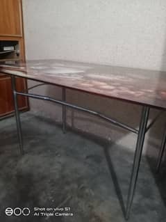 daninig table