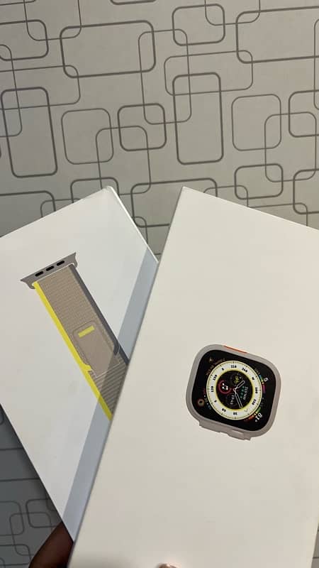 Apple Watch Ultra Complete Box 4